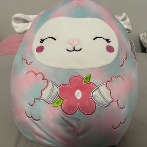 Lula squishmallow